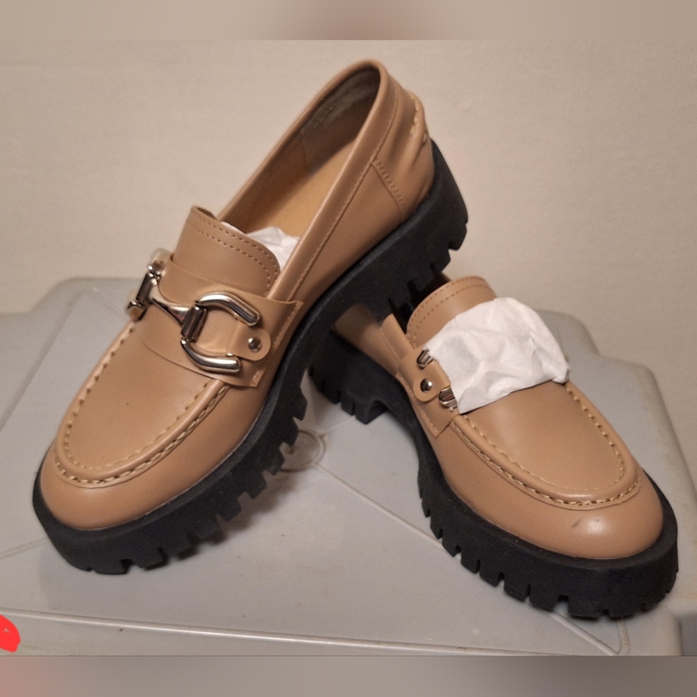 Ladies shoes